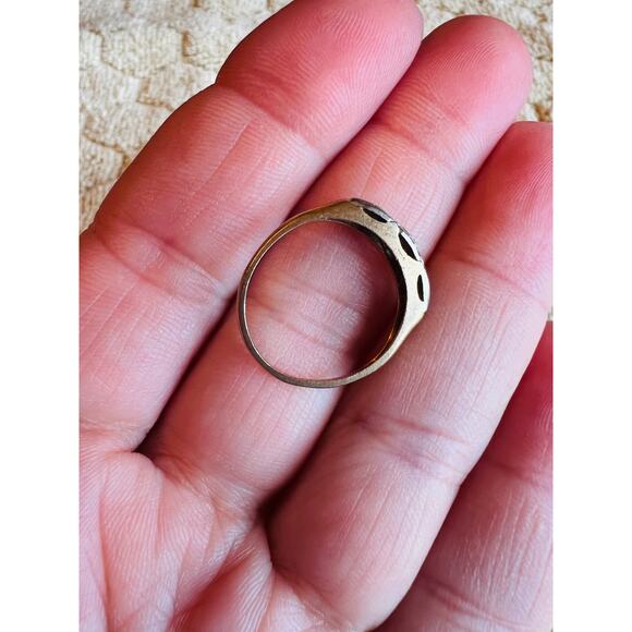 Gold Four Stone Round Diamond Wedding Band / Promise Ring Sz 5 - Picture 4 of 4